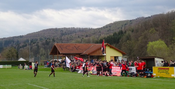 Ohne-Sorgen-Arena - Kasten