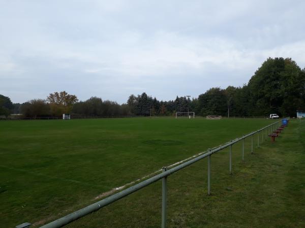 Schulsportplatz - Am Mellensee-Sperenberg