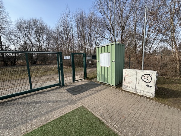 Kunstrasenplatz im Stargarder Bruch - Neubrandenburg