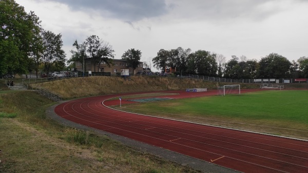 Turbine-Sportplatz - Der Felsen - Halle/Saale-Giebichenstein