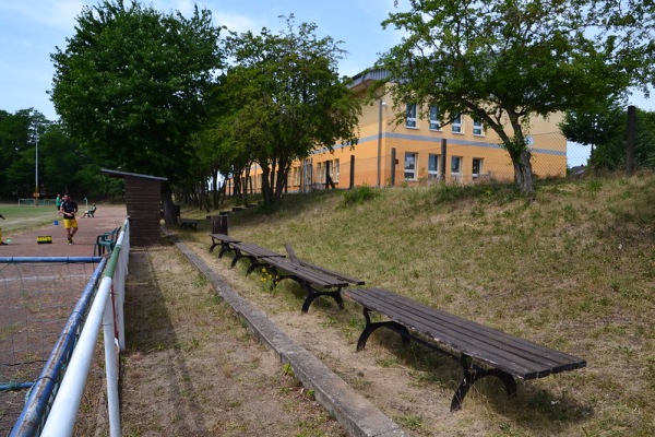 Sportplatz Am Park - Wolmirsleben