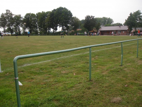 Sportplatz Rolfzen - Steinheim/Westfalen-Rolfzen