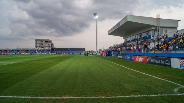 Stadionul Central al Academiei de Fotbal Gheorghe Hagi - Ovidiu