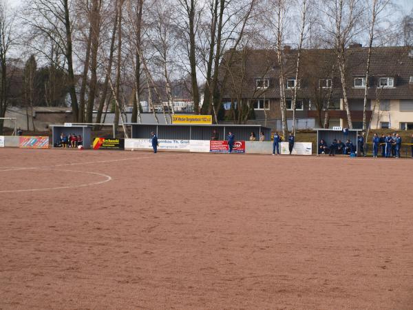 Sportplatz Cathostraße - Essen/Ruhr-Bergeborbeck