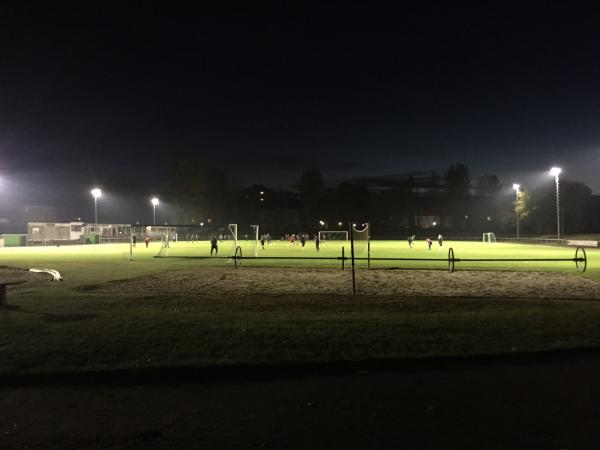 Aufbau-Sportplatz - Eisenhüttenstadt