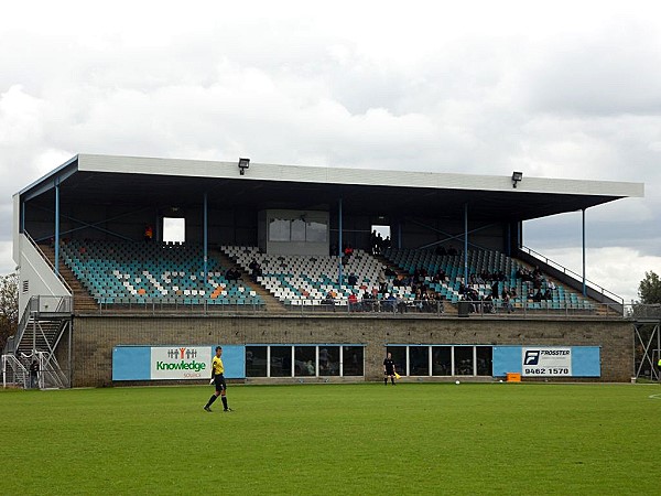 John Cain Memorial Park - Stadion in Melbourne