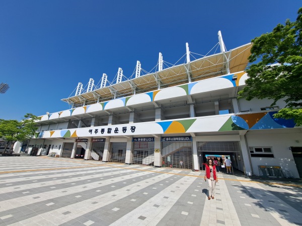 Yeoju Stadium - Yeoju