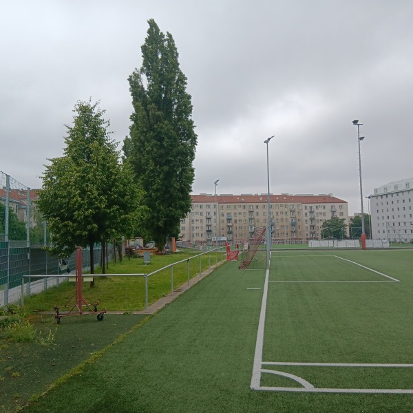 FavAC-Platz Nebenplatz - Wien