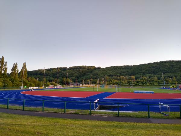 Cardiff Athletics Stadium - Caerdydd (Cardiff), CF