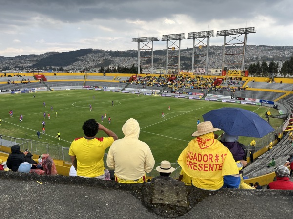 Estadio Gonzalo Pozo Ripalda - Quito