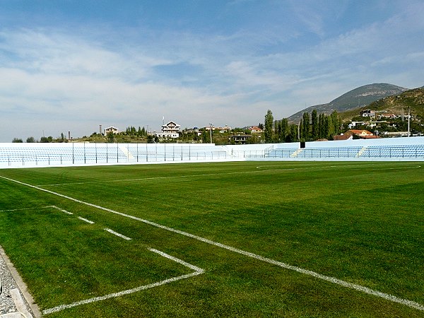 Stadiumi Laçi - Laçi