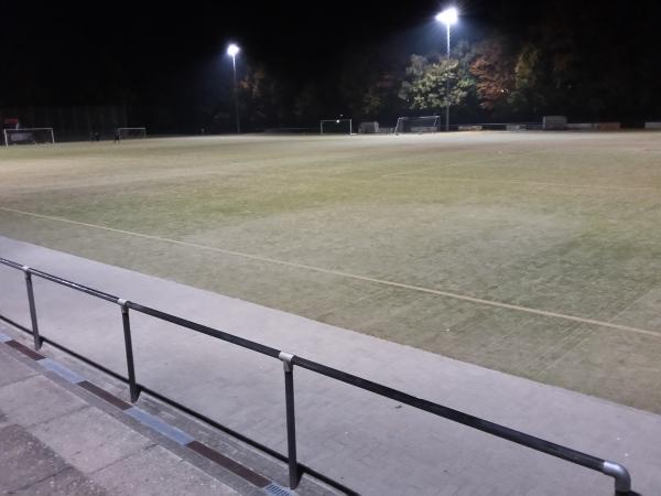 Sportplatz Ludwig-Jahn-Straße - Köln-Weiden