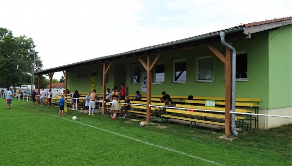 Futbalový štadión OFK Branč - Branč