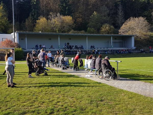 Sportplatz auf der Bracht - Angelburg-Gönnern