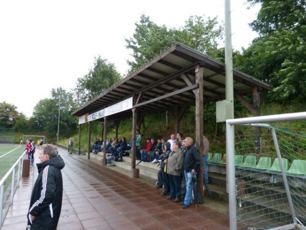 Rolf-Hahn-Stadion - Overath-Heiligenhaus
