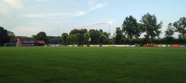 Sportplatz Am Walde - Hespe-Hiddensen