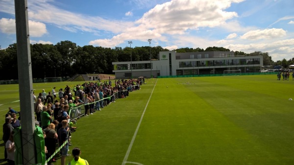 Trainingsgelände am VfL-Center B-Platz - Wolfsburg