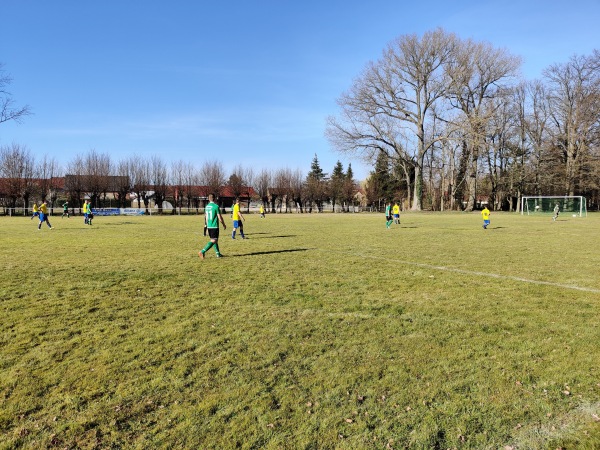 Sportplatz am Schloß - Kasel-Golzig