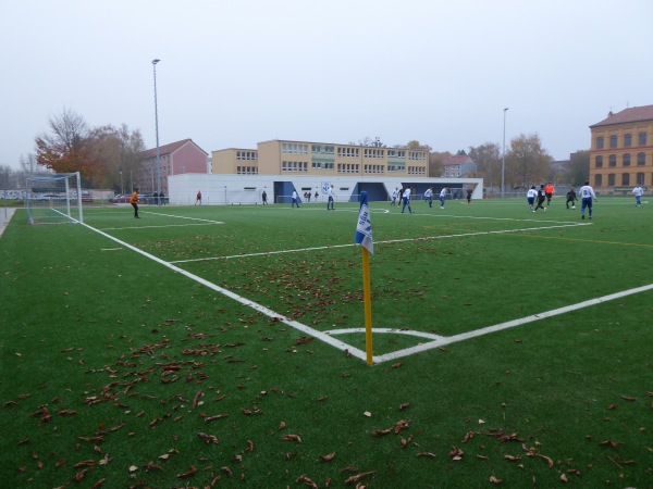 Sportplatz Grundschule am Umfassungsweg - Magdeburg-Neue Neustadt