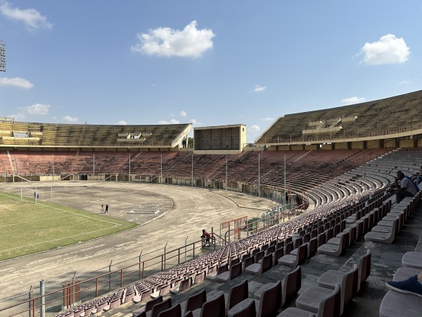 Estádio Cidade Universitária - Luanda