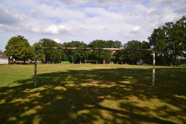 Sportplatz Forststraße - Möckern-Schweinitz
