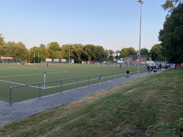 Sportplatz Ellernreihe - Hamburg-Bramfeld