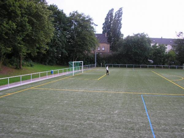 Bezirkssportanlage am Wasserturm - Essen/Ruhr-Frintrop