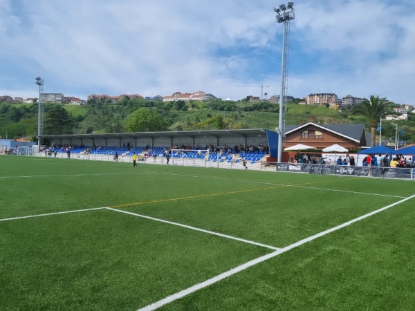 Campo de Fútbol la Ribera - Suances, CB