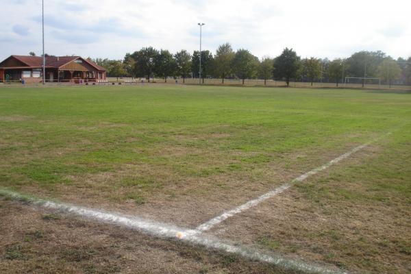 Vosspark-Stadion - Warmsen-Schamerloh