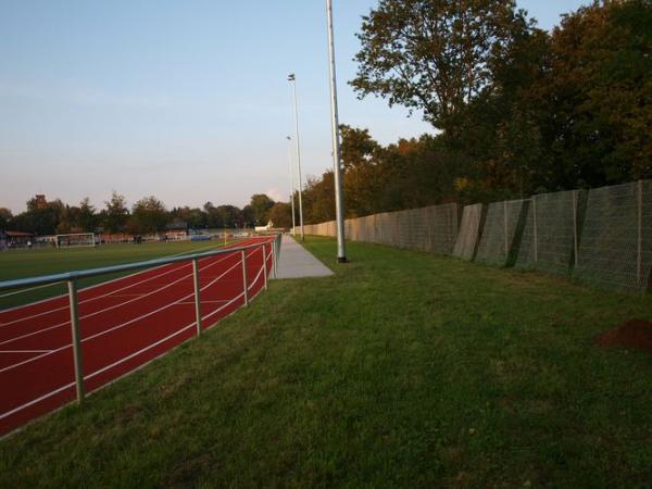 Franz-Dobrikat-Sportplatz - Halver