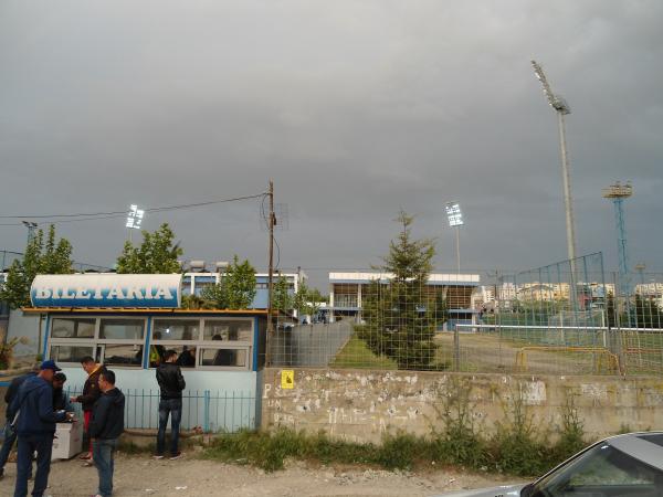 Stadiumi Niko Dovana - Durrës