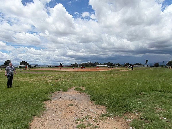 Lioli Football Stadium - Teyateyaneng