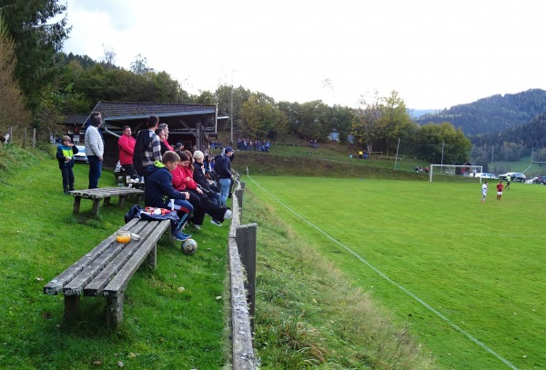Sportplatz Grades - Grades