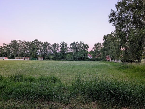 Sportplatz Pleisweiler - Pleisweiler-Oberhofen