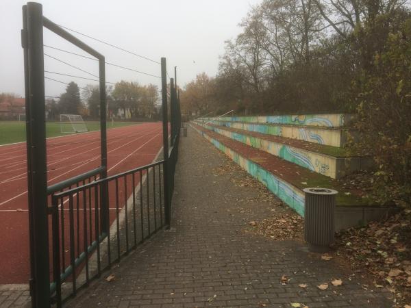 Rudolf-Harbig-Stadion - Fürstenwalde/Spree-Kosmonautenviertel