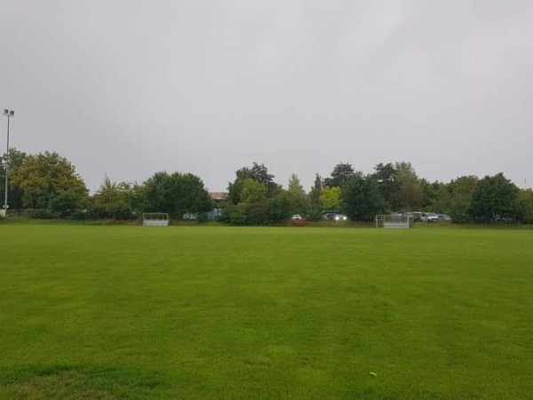 Sportzentrum Adendorf D-Platz - Adendorf