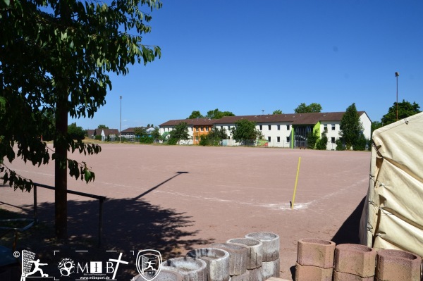 Sportplatz Lerchenweg - Worms-Karl-Marx-Siedlung