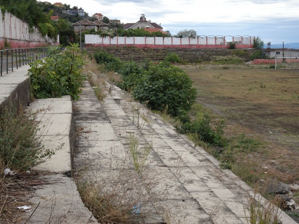 Stadiumi Kastrioti - Krujë