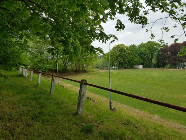 Sportplatz am Lindenberg - Taura