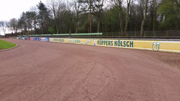 Brucknerstadion - Köln-Porz-Urbach