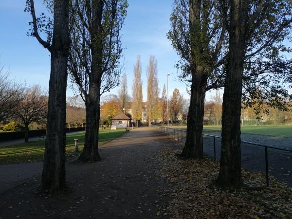 Volksparkstadion Nebenplatz 2 - Berlin-Mariendorf