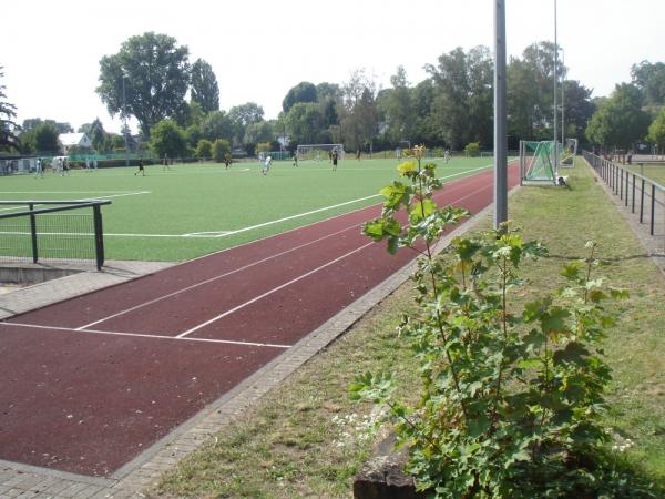 Sportplatz Sulzbachstraße - Ostpark-Arena - Düsseldorf-Grafenberg