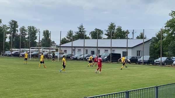 Gminny Stadion Sportowy - Potworów