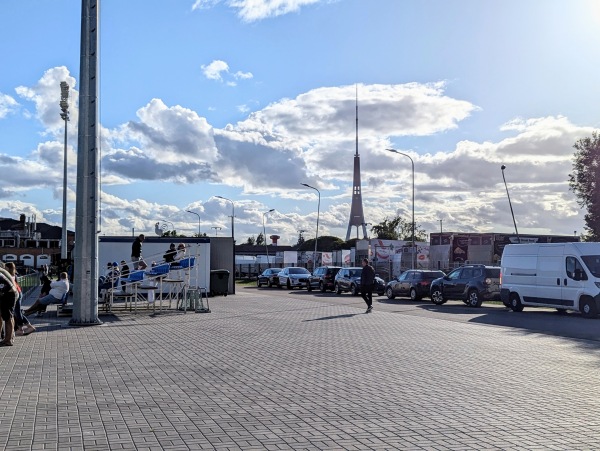 Rīgas 75. vidusskola sporta komplekss - Rīga (Riga)