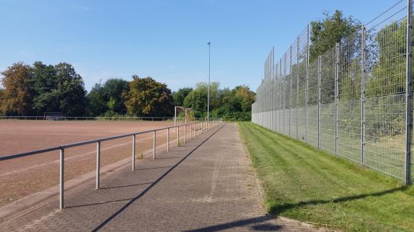 Sportplatz Servatiusstraße - Köln-Ostheim