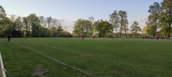 Sportplatz Weißer Berg - Uetze-Dedenhausen