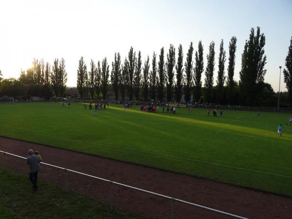 Stadion Blau-Weiß - Schwanebeck