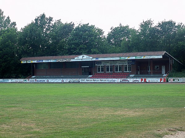 Falken-Stadion - Steinfeld (Oldenburg)