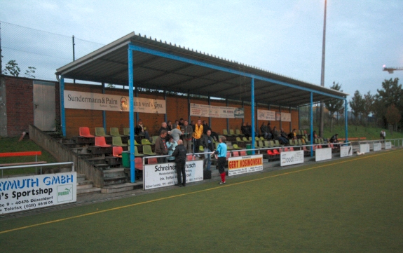 Bezirkssportanlage Fährstraße - Düsseldorf-Unterbilk