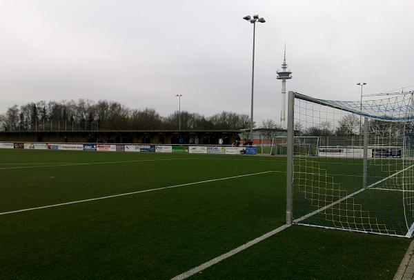 Großsportanlage Rensefelder Weg Kunstrasen A - Stockelsdorf 